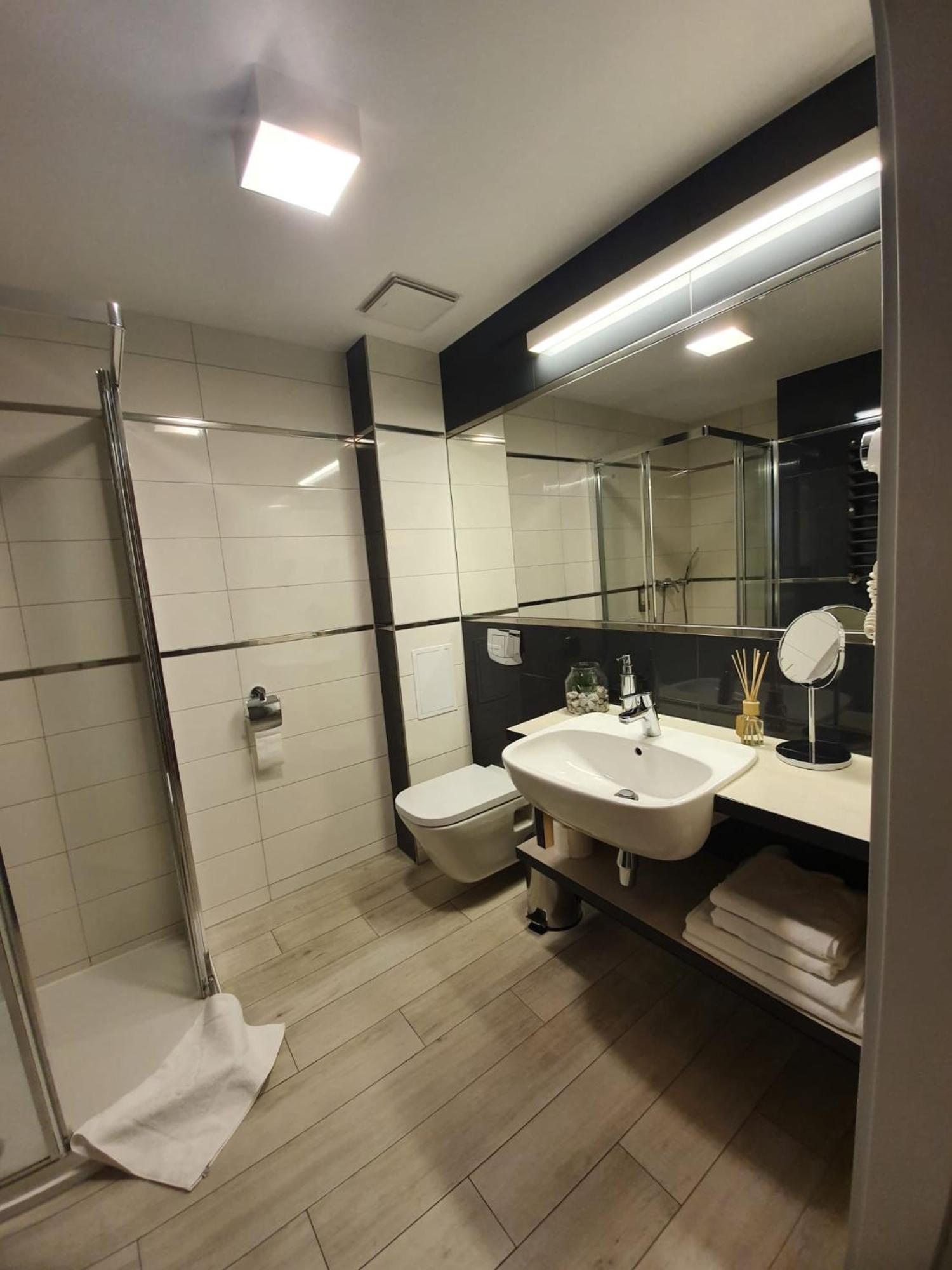 Apartament Czarna Gora Bormio 2 西恩纳 外观 照片